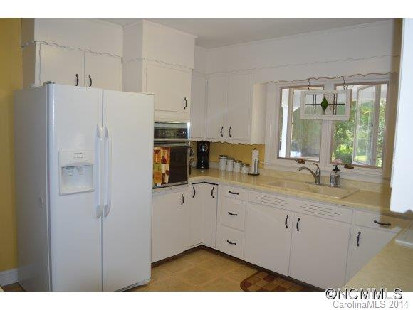 123 Fairlane Dr. - Photo 7