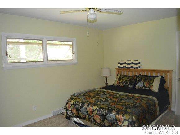 123 Fairlane Dr. - Photo 9