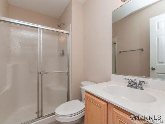 68 MOODY AVENUE - Photo 11