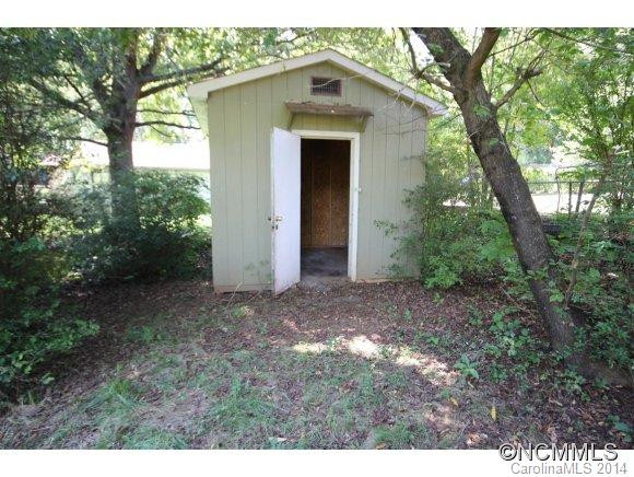 32 Gatewood Road - Photo 5