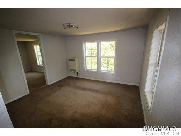 32 Gatewood Road - Photo 7