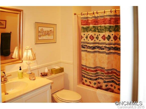 1090 Ransier Dr - Photo 16
