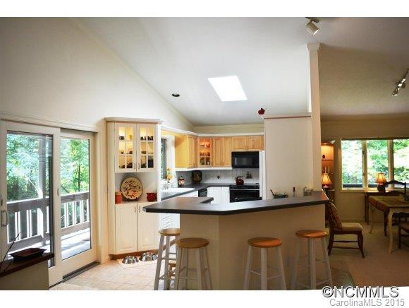1090 Ransier Dr - Photo 7