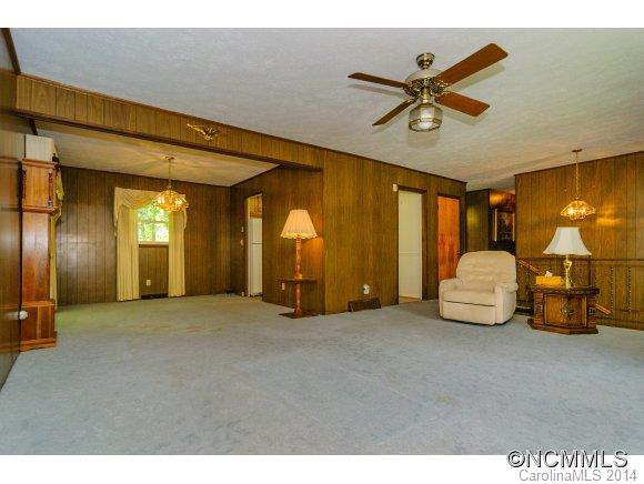 537 Fitzsimmons Street - Photo 4