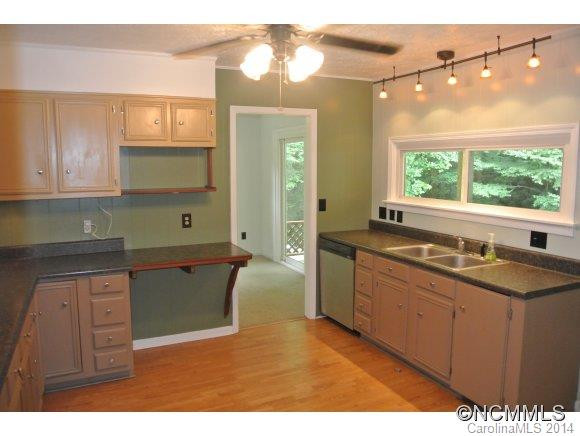 159 Mink Farm Road - Photo 4