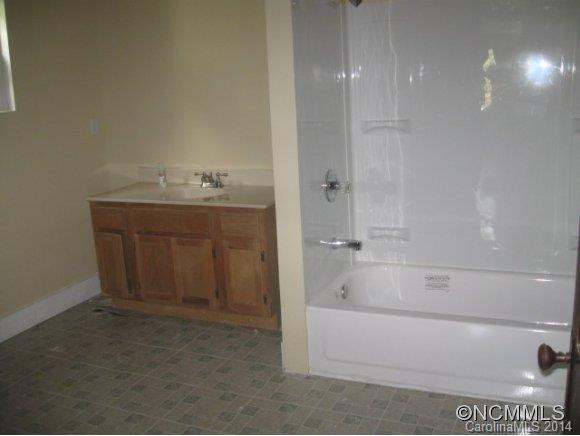 175 Bradley - Photo 7