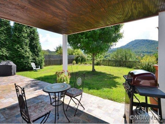 16 SLOSMAN DR - Photo 15