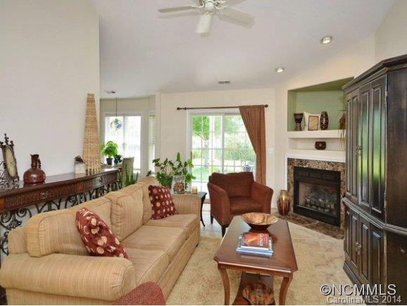 16 SLOSMAN DR - Photo 5