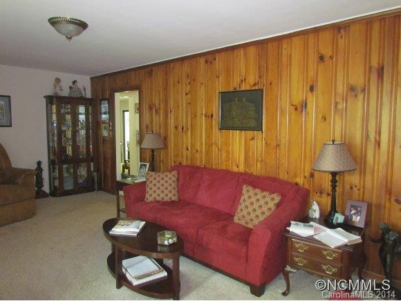 39 Sycamore Street - Photo 4