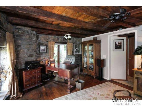 951 Rockhold Drive - Photo 16