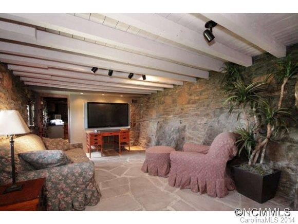 951 Rockhold Drive - Photo 18