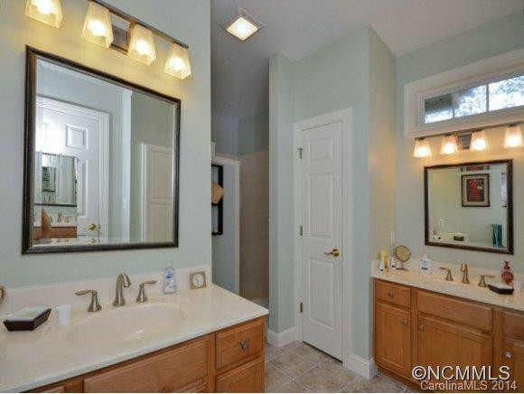 274 VILLAGE GREENWAY - Photo 12
