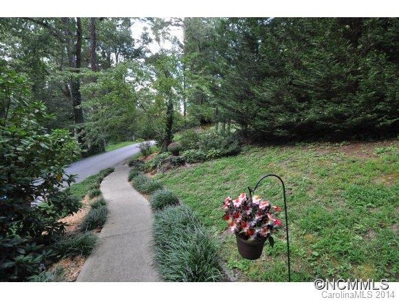 299 Seneca Blvd. - Photo 3