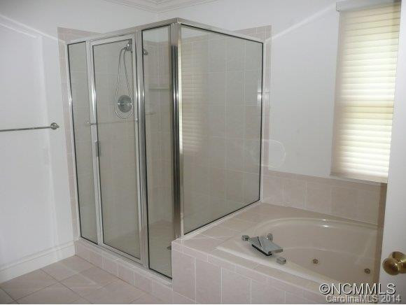 18 Lakeway Circle - Photo 14