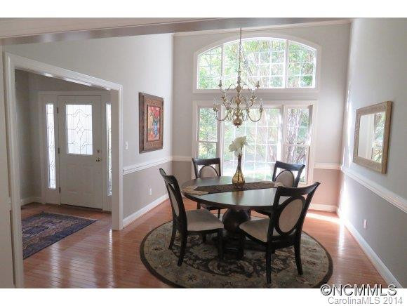 18 Lakeway Circle - Photo 5