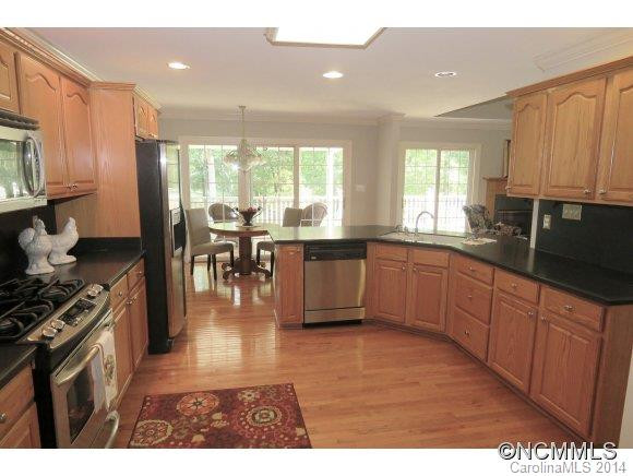 18 Lakeway Circle - Photo 6