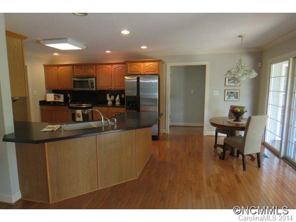 18 Lakeway Circle - Photo 8