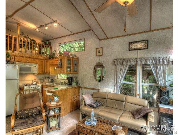 572 Deer Park Lake Road - Photo 2