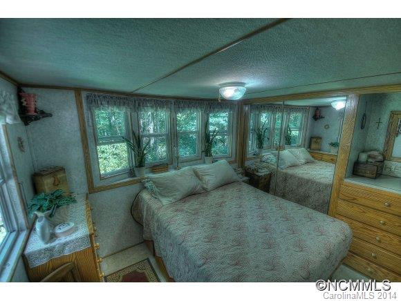 572 Deer Park Lake Road - Photo 13