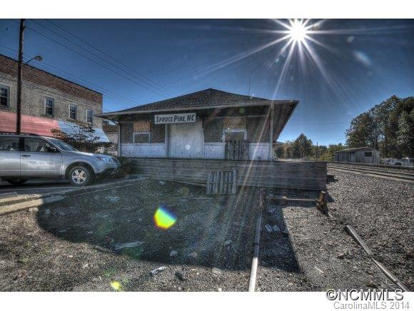 572 Deer Park Lake Road - Photo 19