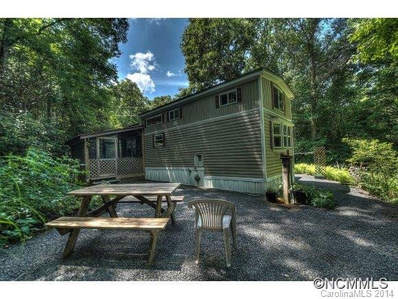 572 Deer Park Lake Road - Photo 5