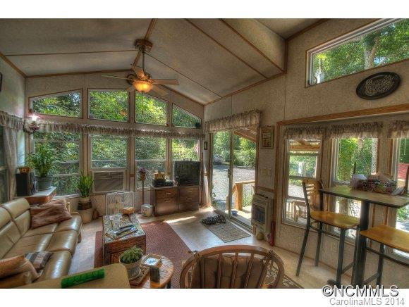 572 Deer Park Lake Road - Photo 9