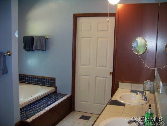 1552 Pinnacle Parkway - Photo 11