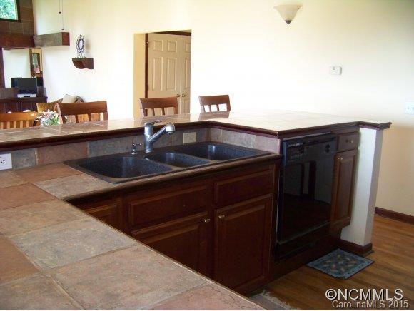 1552 Pinnacle Parkway - Photo 5
