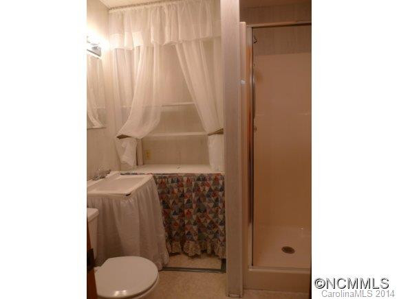 2268 NC 126 - Photo 16