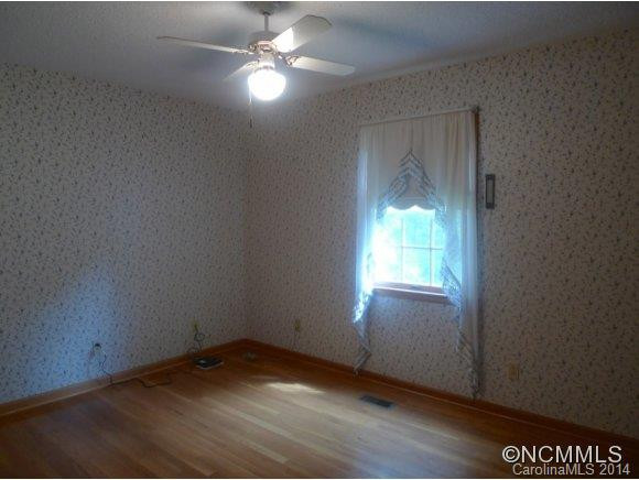 2268 NC 126 - Photo 10