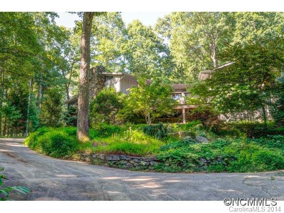 25 Woodmere Drive