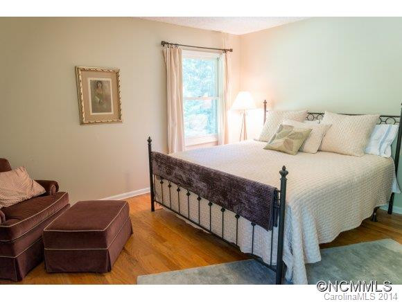 25 Woodmere Drive - Photo 16
