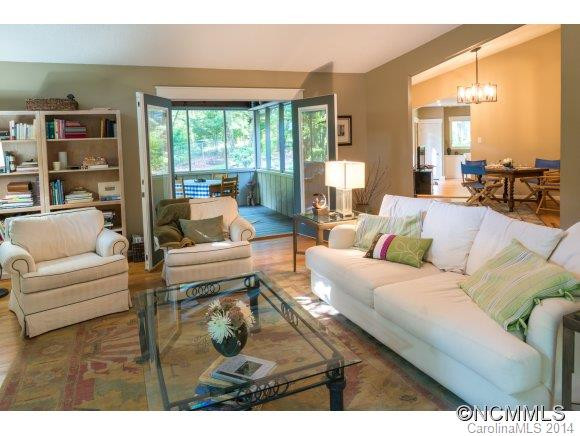 25 Woodmere Drive - Photo 6