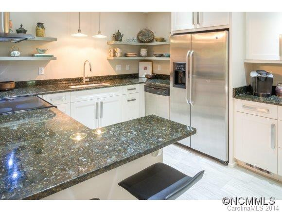 25 Woodmere Drive - Photo 9
