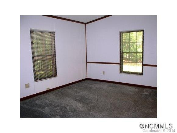 122 Crest Hill Road - Photo 11