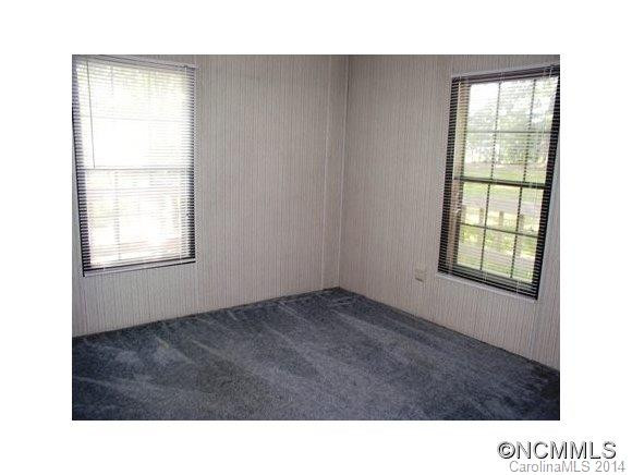 122 Crest Hill Road - Photo 12