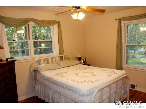 107 Barnett St - Photo 11