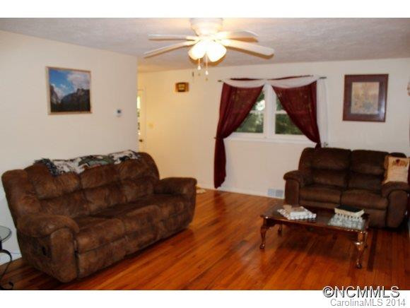 107 Barnett St - Photo 4