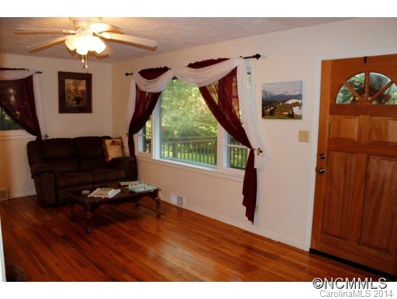 107 Barnett St - Photo 6