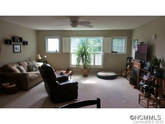 132 Cottage Loop - Photo 2
