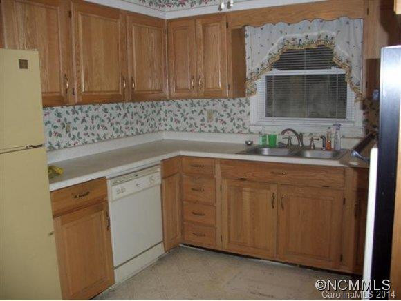 709 Halsbury  Avenue - Photo 6