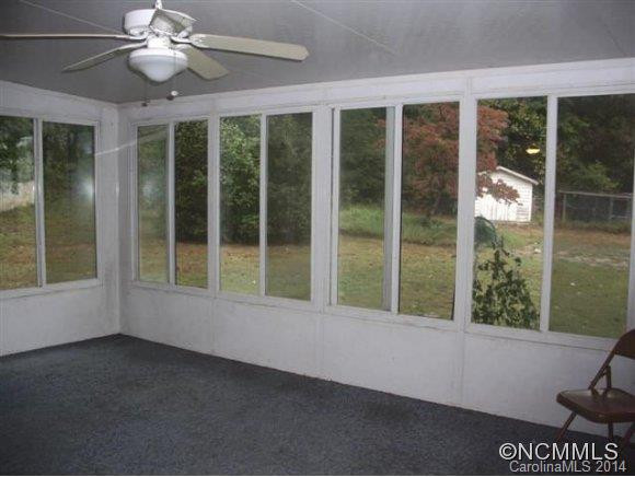 709 Halsbury  Avenue - Photo 8