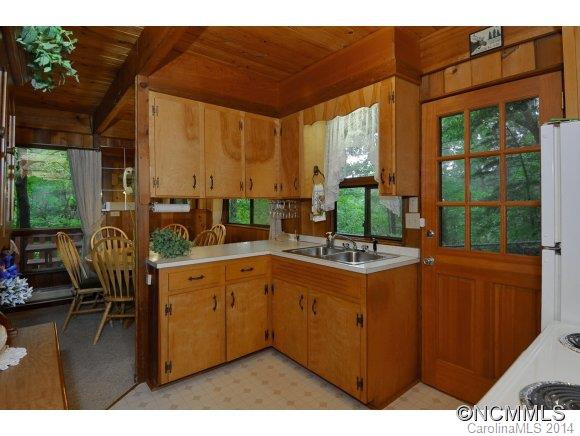 1009 Mount Chalet Road - Photo 5