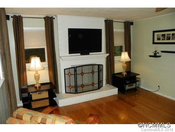 17 Deanwood Circle - Photo 3