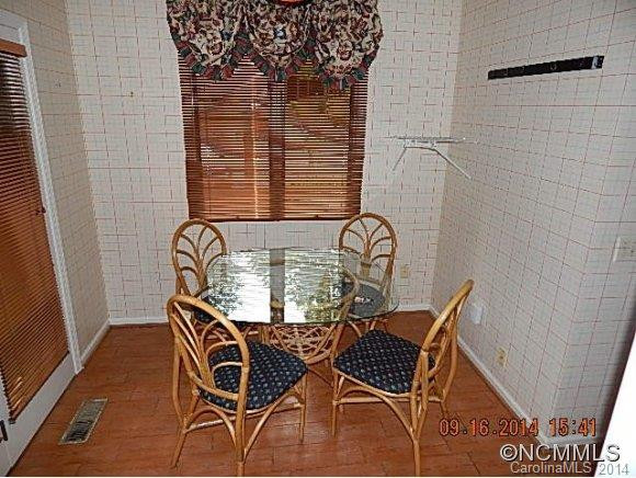 401 White Oak - Photo 2
