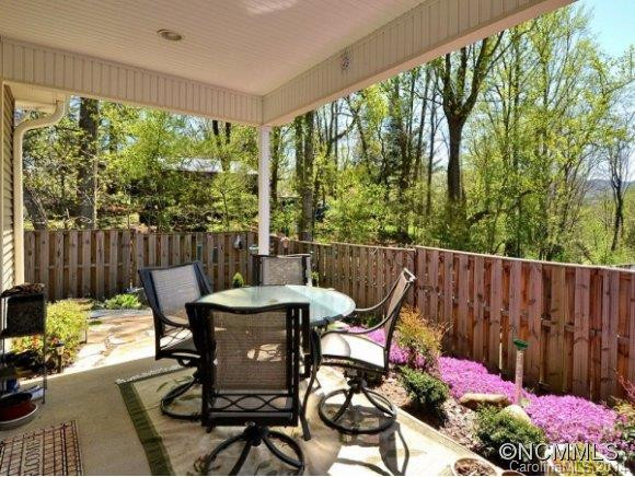 23 BEE TREE VILLAGE PKWY - Photo 14