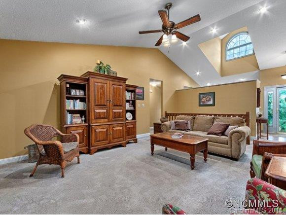 81 EASTMOOR DRIVE - Photo 7