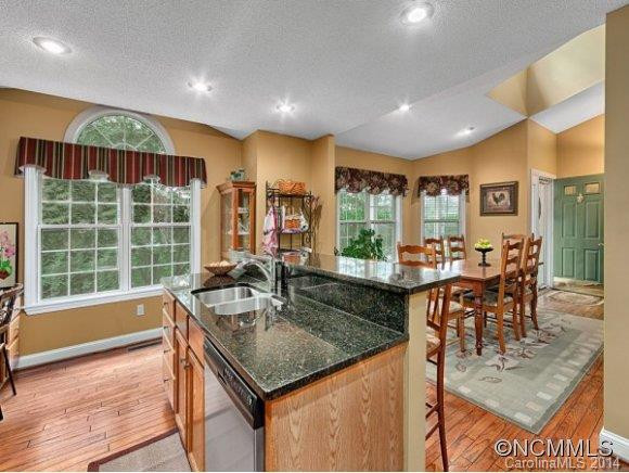 81 EASTMOOR DRIVE - Photo 10