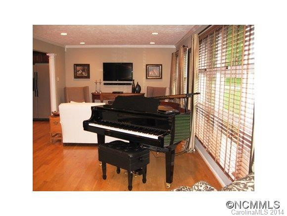 305 Crooked Creek Road - Photo 5