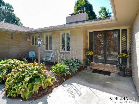 416 SABINE DRIVE - Photo 3